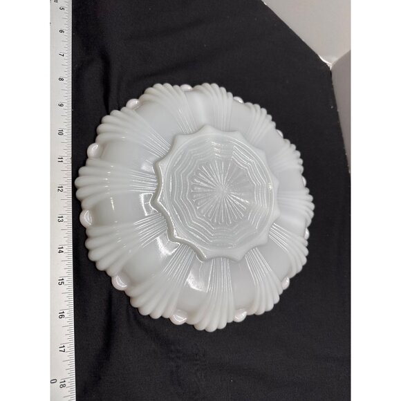 Vintage Fire King Milk Glass 3-Section Divided Relish Tray 16.48Dish With Gold T - Picture 2 of 6